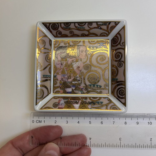 Goebel Artis Orbis Gustav Klimt Ashtray Set unused, 2 pieces