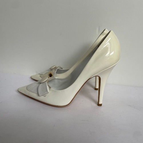 Louis Vuitton leather heels size 40 used, beige