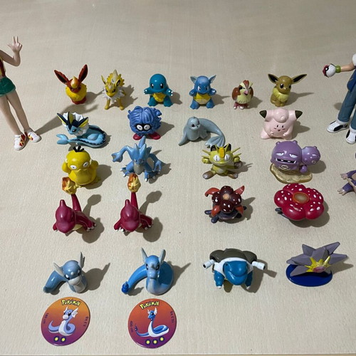 Pokemon vintage TOMY CGTSJ lot of 25 figures and discs used