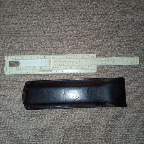 Aristo Reitz No89 ruler like new with leather case