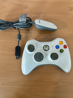 Xbox 360 controller with wireless receiver used, fully functional