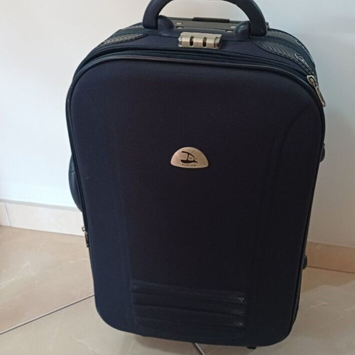 Blue fabric suitcase with 2 wheels, height 58cm, like new