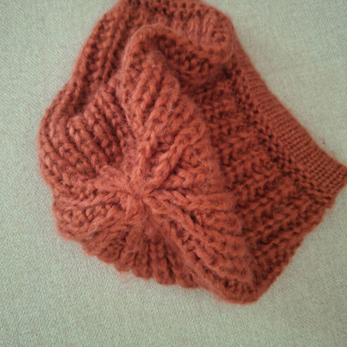 Achilleas Accessories hat new, red, 95% acrylic 5% mohair