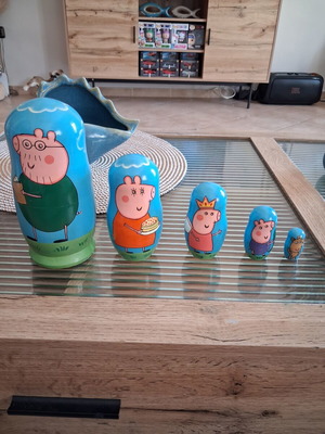 Matryoshka Peppa Pig nesting dolls set 2017, like new
