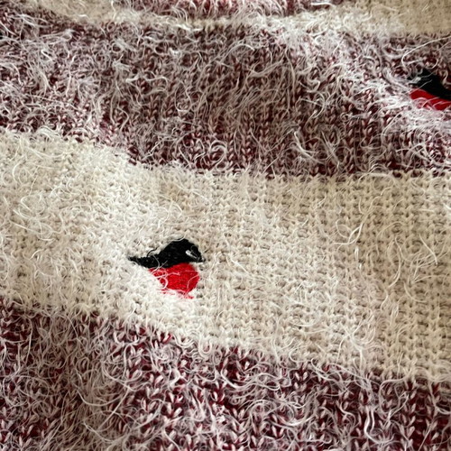 Fuzzy shirt with bird print like new, size M, white and red