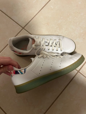 Adidas Stan Smith 40 and 2/3, like new, white sports shoes