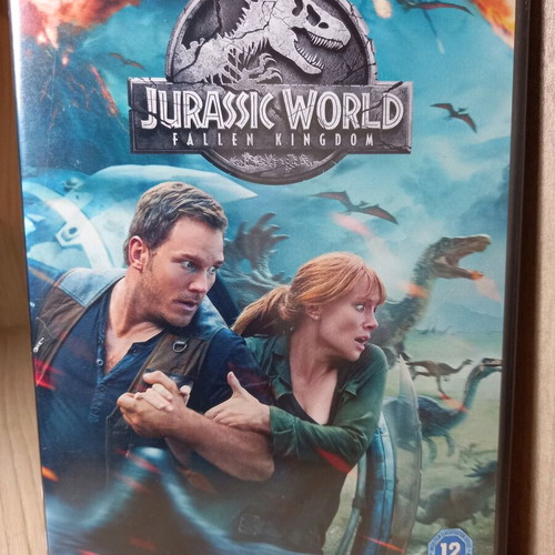 Jurassic World Fallen Kingdom DVD like new with English subtitles