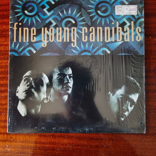 Vinyl records used, 3-pack 80s first pressings Fine Young Cannibals, Eighth Wonder, Laura Branigan