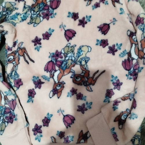 Warm pajamas used 134 cm, colorful top with pants