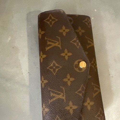 Louis Vuitton Wallet large size like new, brown