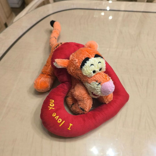 Stuffed toy on heart “I Love You” like new, TDB1023