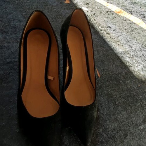 Black suede pumps used, size 37, 4 cm heel
