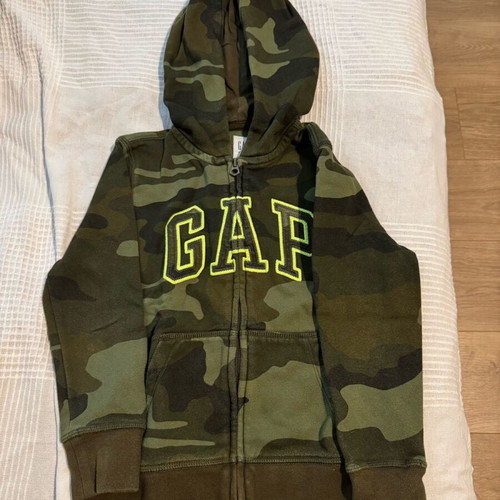 GAP jacket size S (6-7) like new