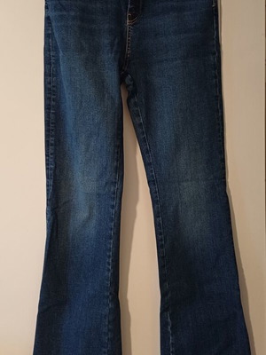 Zara bootcut jeans size EUR 40 like new, blue
