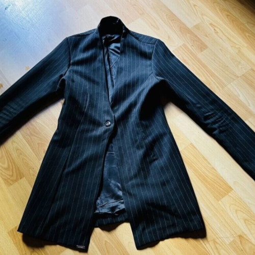 Bubblegun black jacket, like new