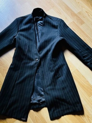 Bubblegun black jacket, like new
