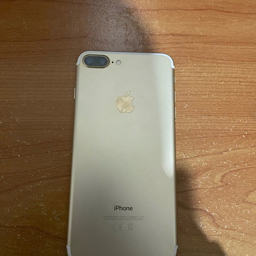 iPhone 7+ like new, gold, 32GB with box without iCloud