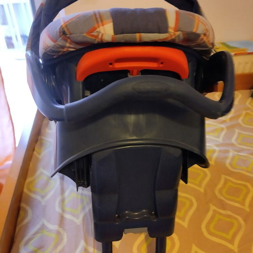 Child Car Seat like new with removable washable cover