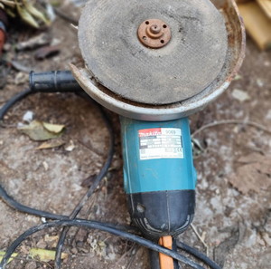 Γωνιακος τροχός Makita 9069