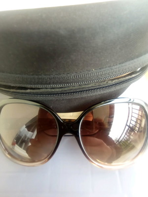 Γυναικεία γυαλιά ηλίου μεταχειρισμένα με σκελετό ταρταρούγα και καφέ ντεγκραντέ φακούς