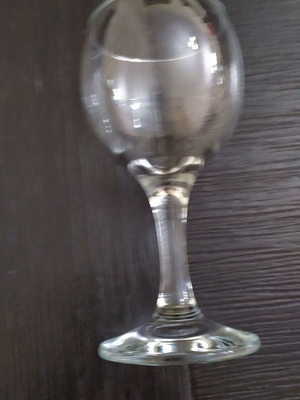 Ποτήρι γυάλινο κολονάτο κρασιού μεταχειρισμένο, 1 τεμάχιο