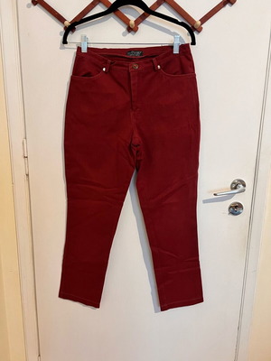 Burgundy pants used, size 46