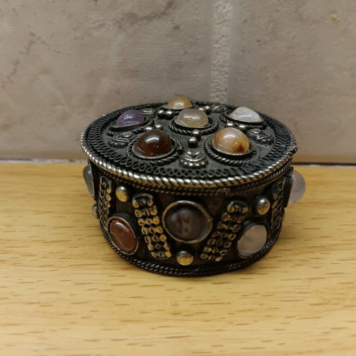 Indian vintage jewelry box with semi-precious stones like new