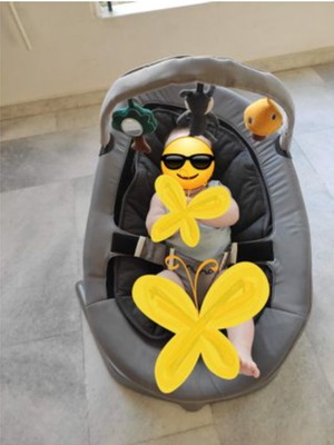 Relax Leaf Grow bouncer like new, granite with toybar