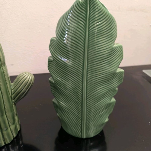 Two decorative vases like new