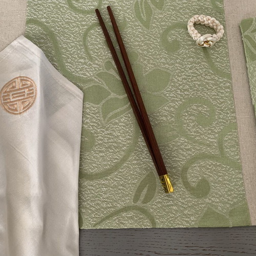 Vintage Japanese serving set for 6, unused fabric placemats with chopsticks