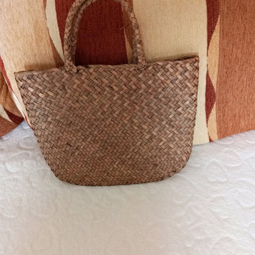 Straw bag like new, beige dark brown
