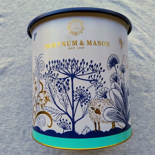 Fortnum & Mason Collectible Tin Cookie Box like new