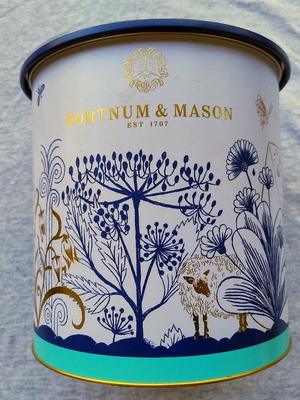 Fortnum & Mason Collectible Tin Cookie Box like new