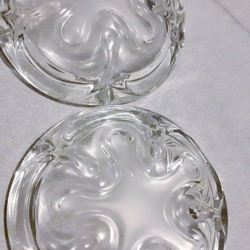Large glass ashtrays like new, set of 2 pieces