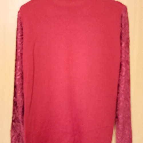 Vintage sweater size L like new, burgundy with unique design