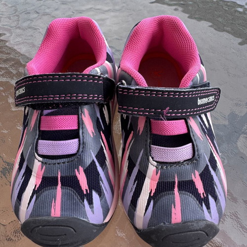 Biomecanics shoes girl like new, set of 3 pairs