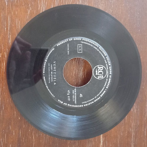 Harry Belafonte 45 RPM vinyl record like new, folk