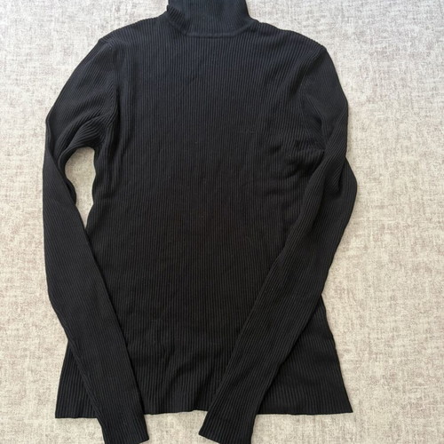 Women's black turtleneck sweater used, slim fit, size XS
