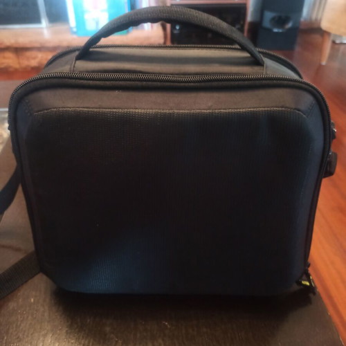Case Logic shoulder bag like new, black