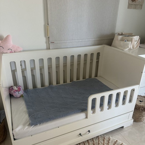Bellamy Ines Elegant White baby crib bed with storage drawer
