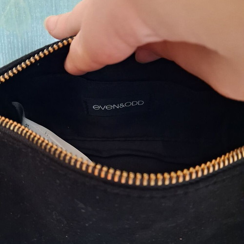 Even & Odd shoulder bag crossbody like new, gold and black with fur