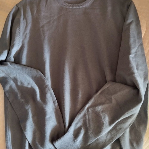 Men's shirt new size L