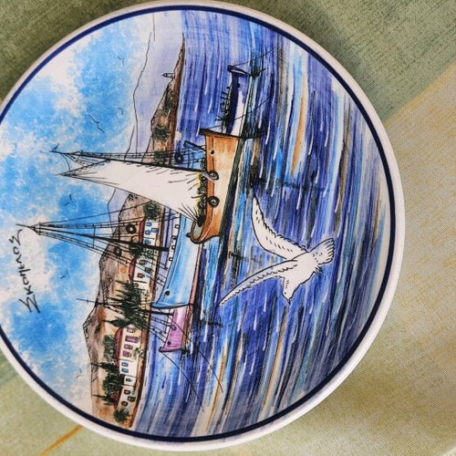 Decorative plates new, set of 3, hand-painted