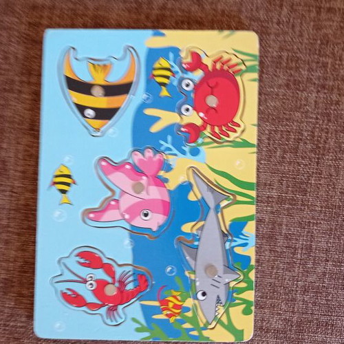 Magnetic baby puzzle like new