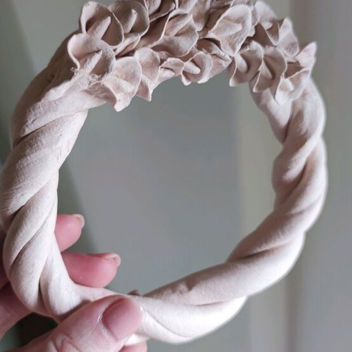 Gypsum handmade wreath with embossed flowers like new