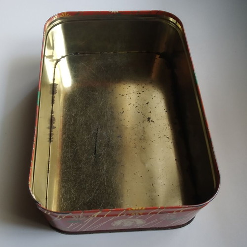 Papadopoulou Frutacrem biscuits used rare metal tin