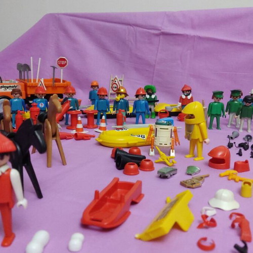 Playmobil Lyra construction toy set, incomplete