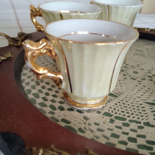 Porcelain cups like new, set of 5 with gold detail
