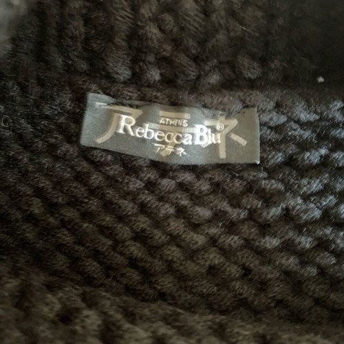 Knitted T-shirt black like new, size S