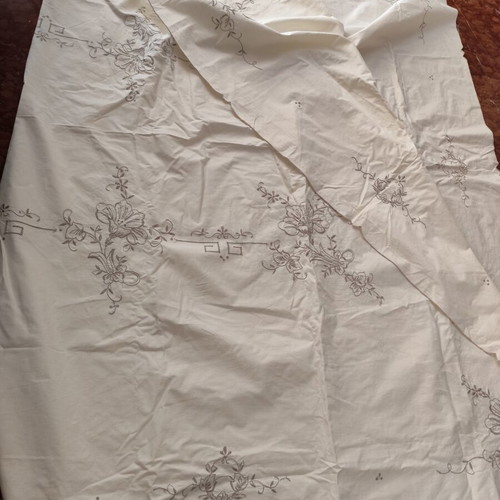 Various tablecloths, handmade, pack